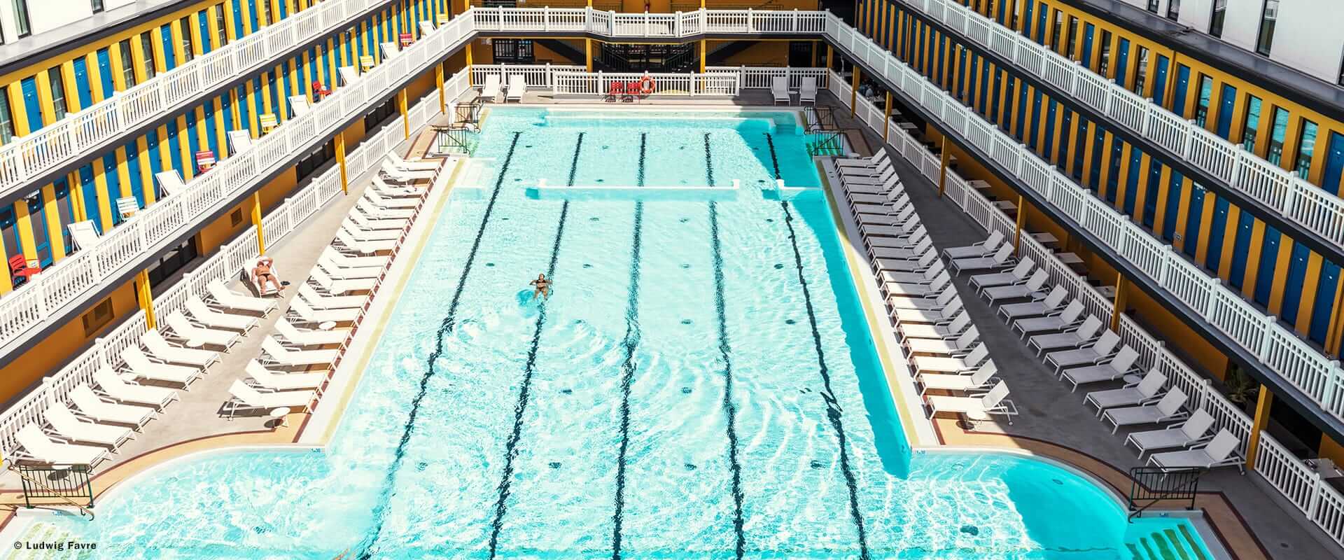 Perrier - Comment transformer votre piscine de quartier en Molitor