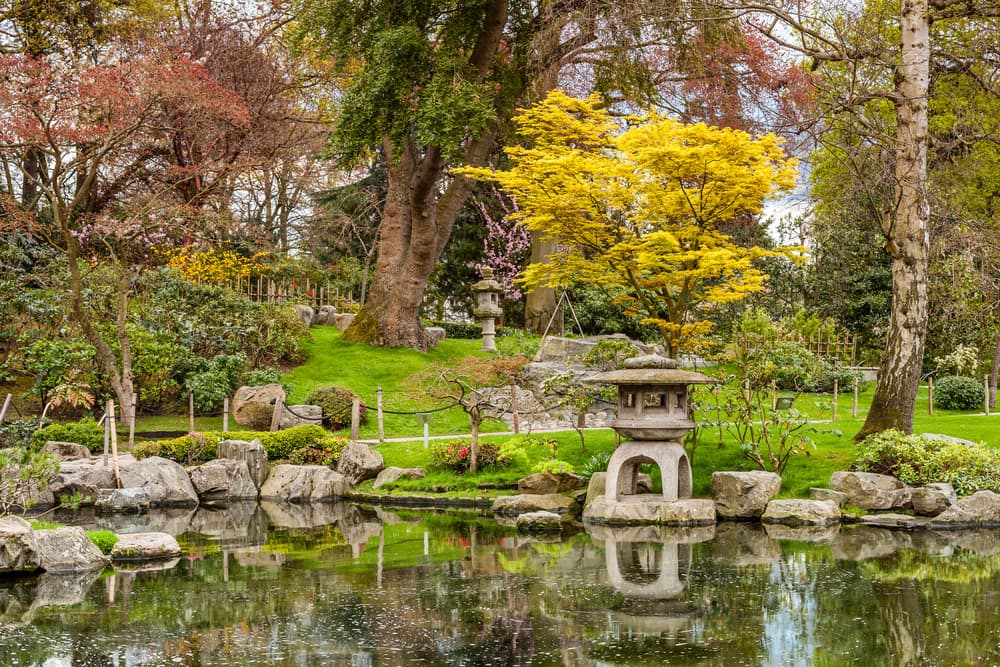 Travel light at the Kyoto Garden.